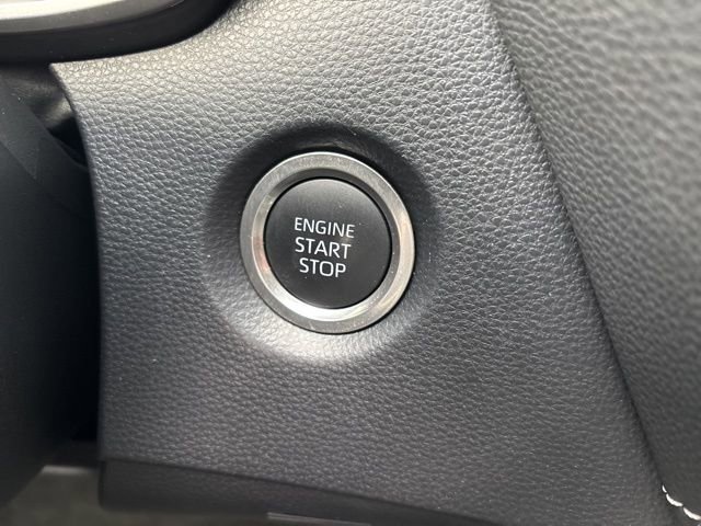 Certified 2025 Toyota Corolla SE image 31