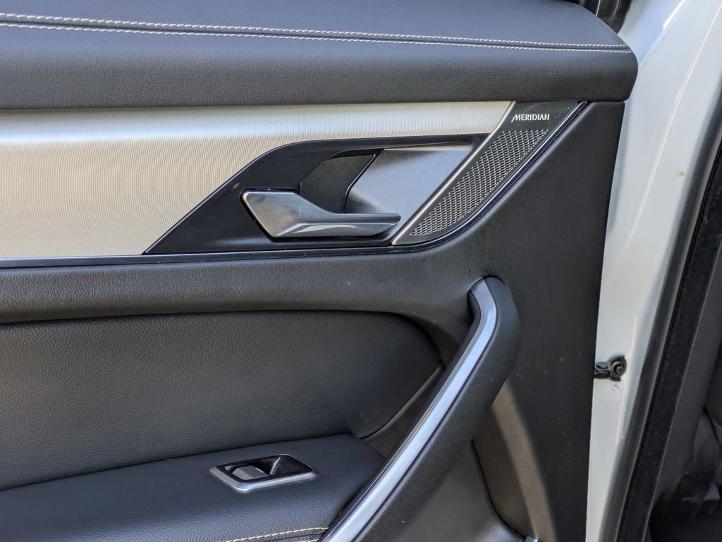 Used 2024 Jaguar F-PACE R-Dynamic S AWD/4WD image 23