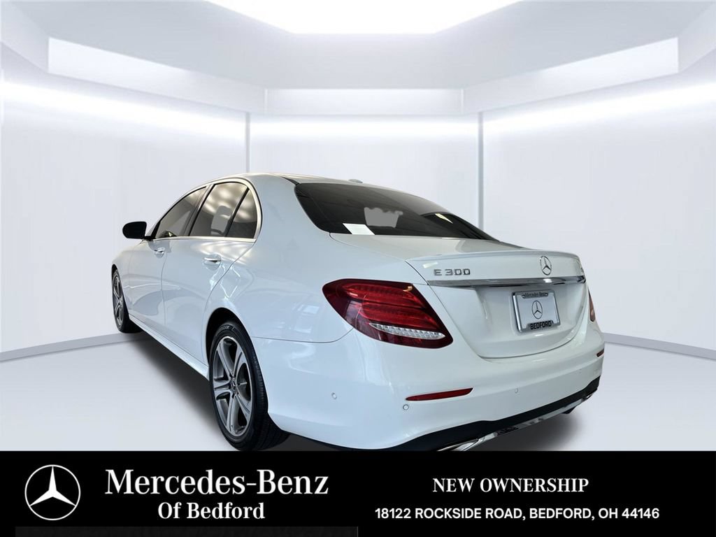 Used 2018 Mercedes-Benz E 300 4MATIC image 3
