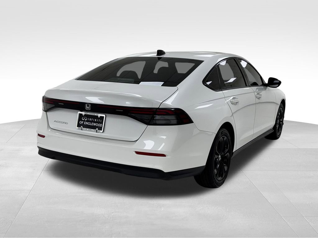 Used 2025 Honda Accord SE image 7