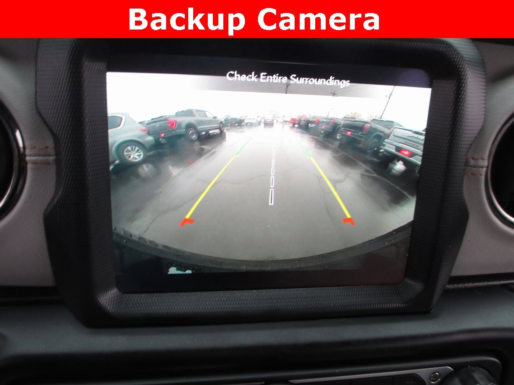 Used 2021 Jeep Wrangler Unlimited Sahara image 14