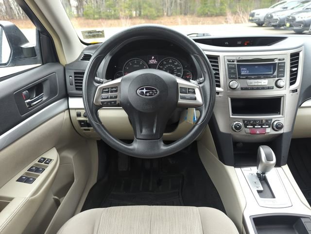 Used 2014 Subaru Outback 2.5i w/ Alloy Wheel Package image 16