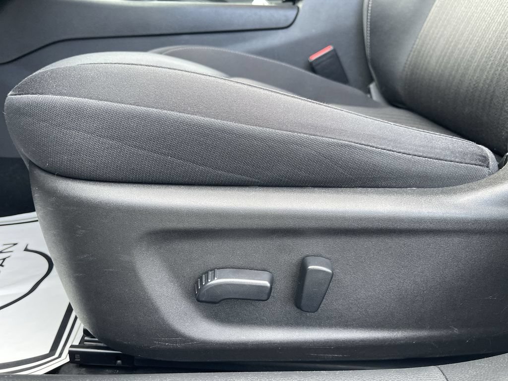 Used 2024 Nissan Altima 2.5 SV FWD image 12