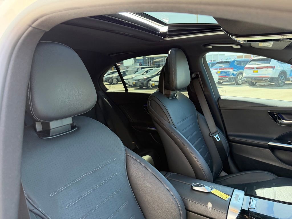 Used 2023 Mercedes-Benz C 300 Sedan image 21