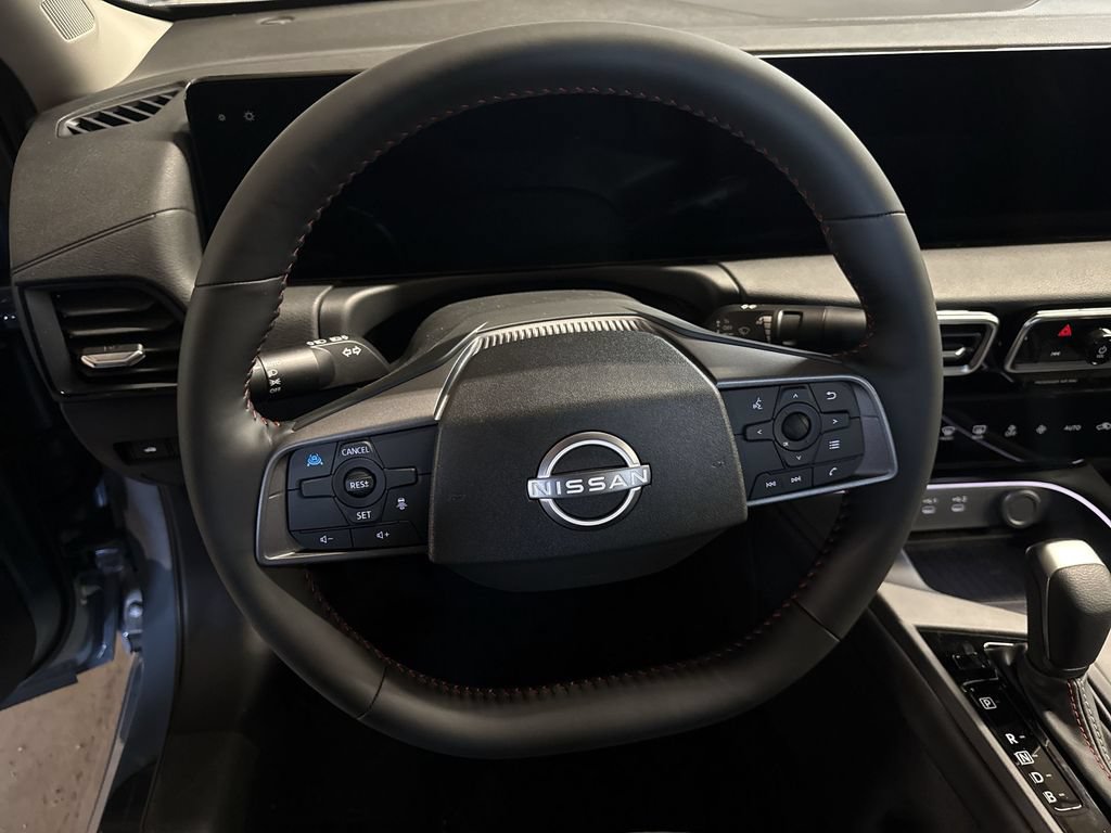 New 2026 Nissan Sentra SR w/ SR Premium Package FWD image 11