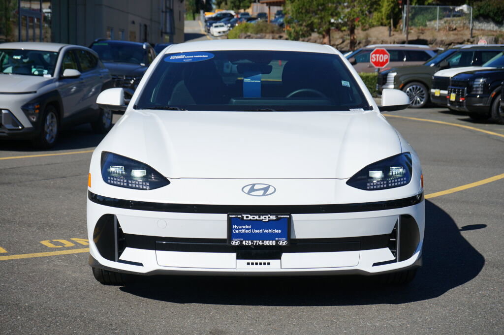 Certified 2024 Hyundai Ioniq 6 SE RWD image 2