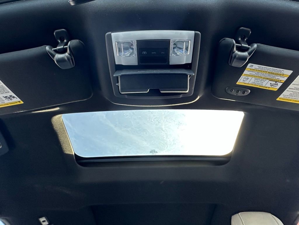 Used 2018 Ford Explorer XLT w/ Equipment Group 202A image 29