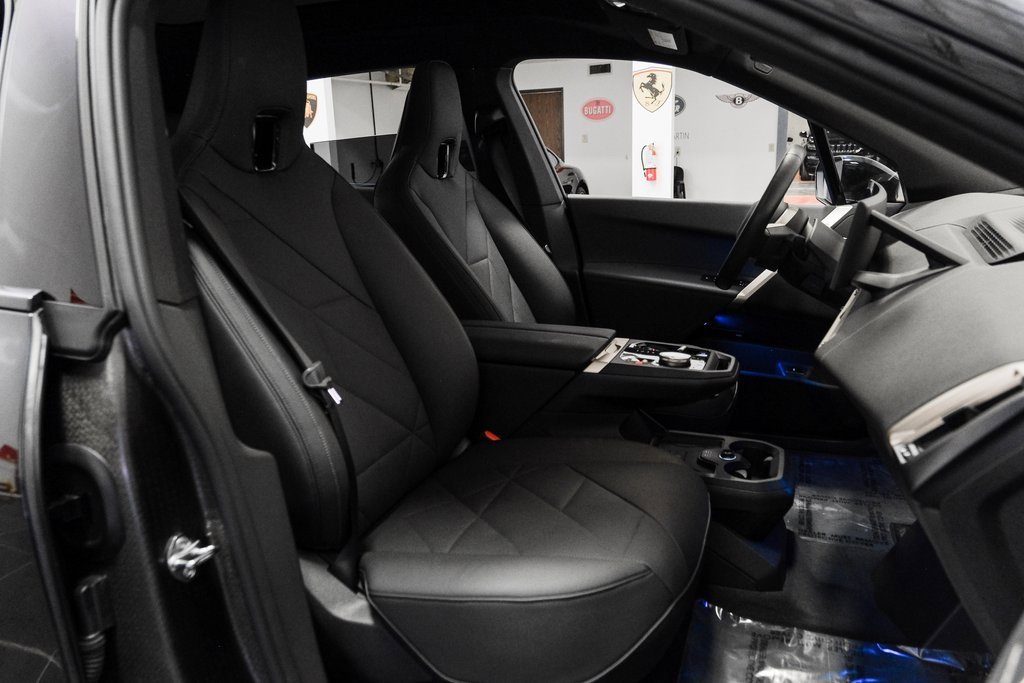 Used 2025 BMW iX xDrive50 image 35