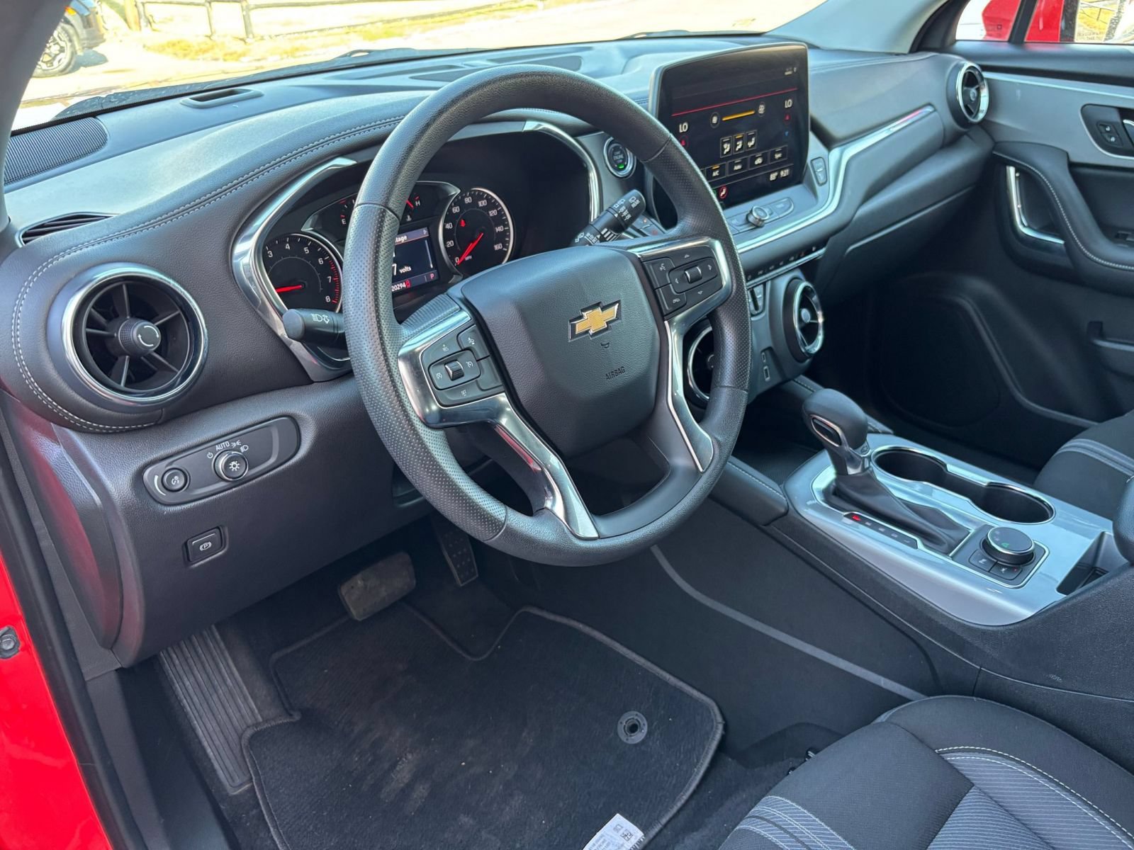 Used 2026 Chevrolet Blazer LT FWD image 35