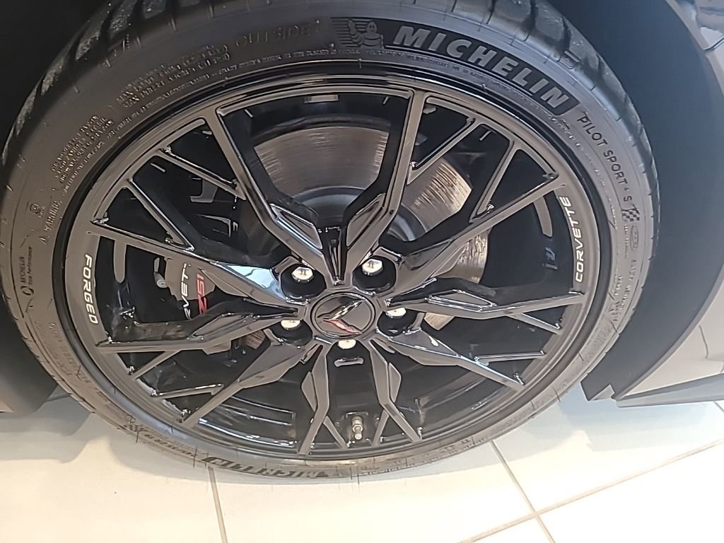 Certified 2025 Chevrolet Corvette Stingray Preferred Cpe w/ Z51 Performance Package image 14