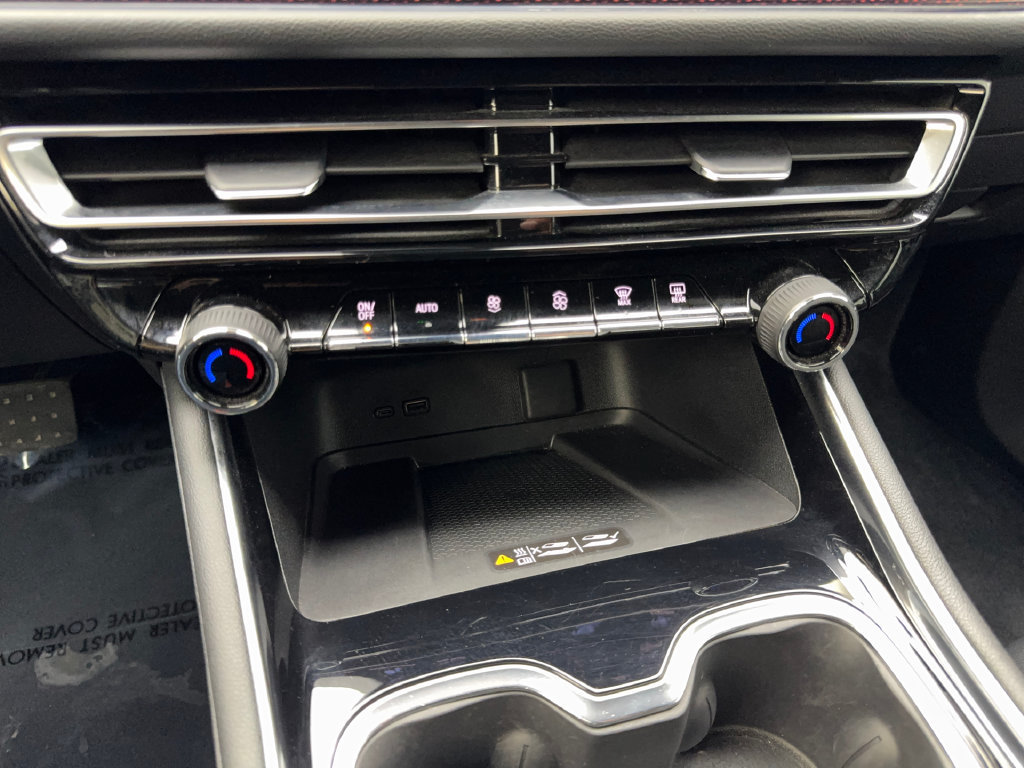 Used 2024 Chevrolet Traverse RS FWD image 70