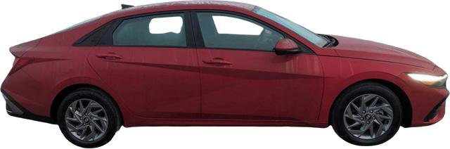 Used 2024 Hyundai Elantra SEL image 5