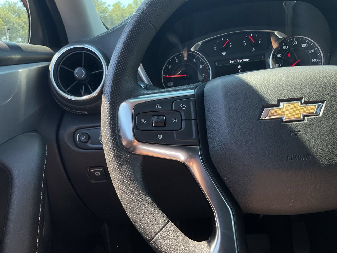 Used 2025 Chevrolet Blazer LT FWD image 25