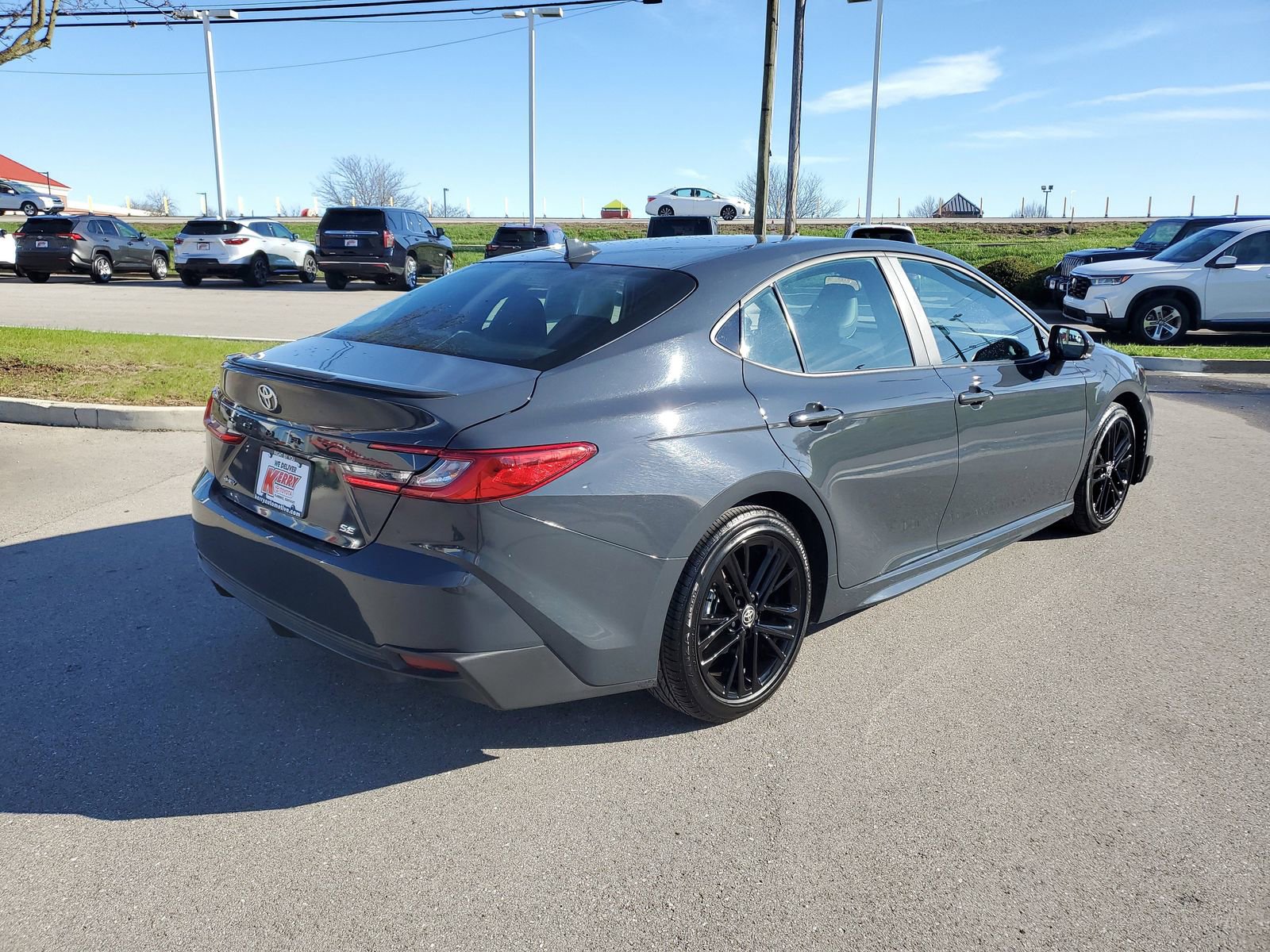 Certified 2025 Toyota Camry SE image 4