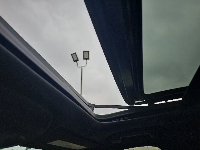 Used 2018 Cadillac CT6 Luxury AWD/4WD image 12