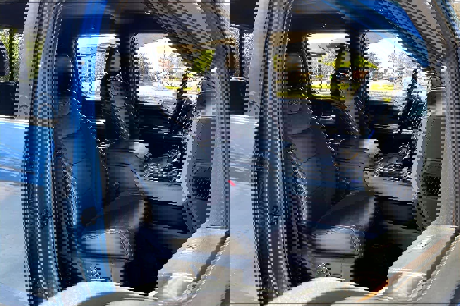 Used 2019 Ford F150 Raptor w/ Equipment Group 801A Mid image 9