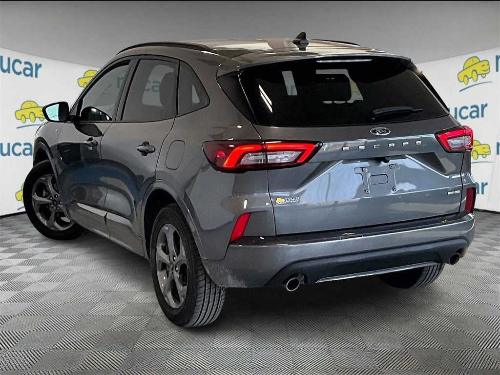 Used 2023 Ford Escape ST-Line image 4