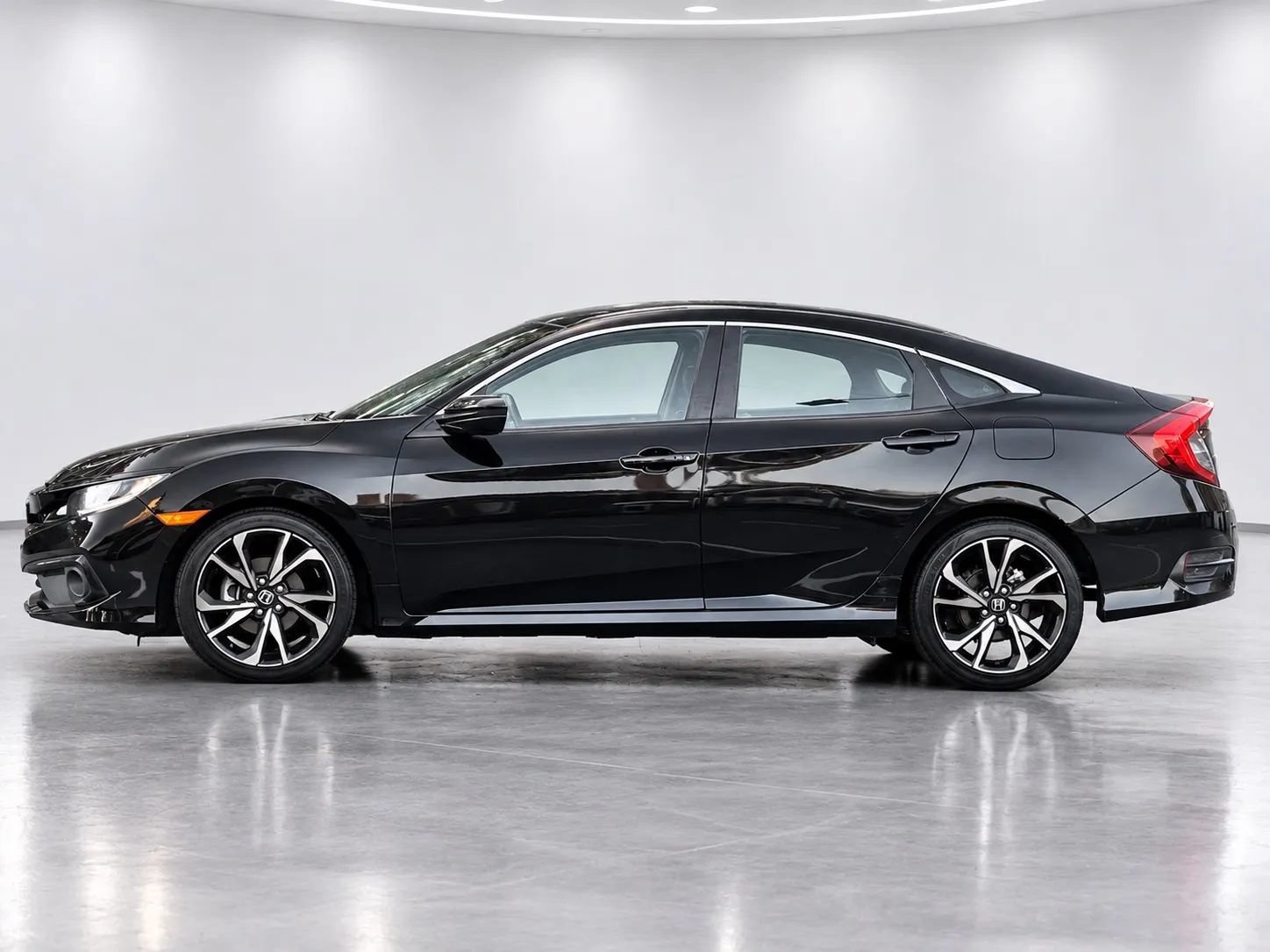 Used 2021 Honda Civic Sport image 3