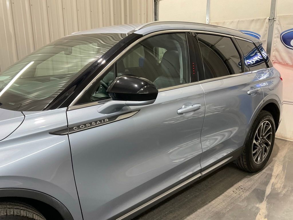 Used 2022 Lincoln Corsair FWD w/ Equipment Group 101A image 5