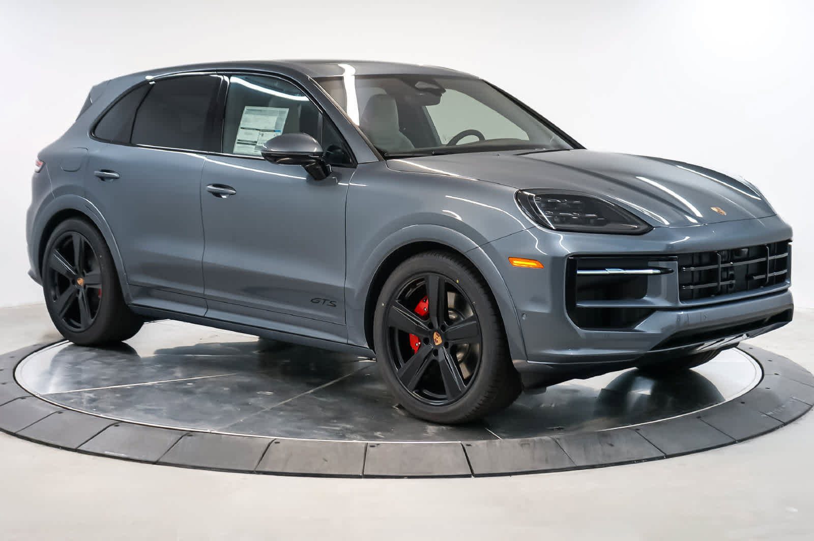 New 2026 Porsche Cayenne GTS AWD/4WD image 7