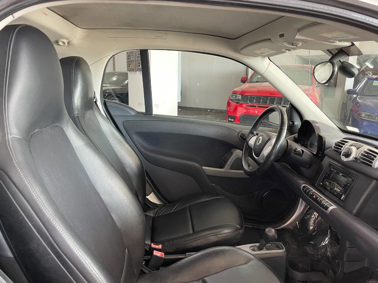 Used 2013 smart fortwo passion image 18