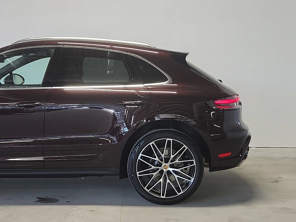 New 2026 Porsche Macan AWD/4WD image 7