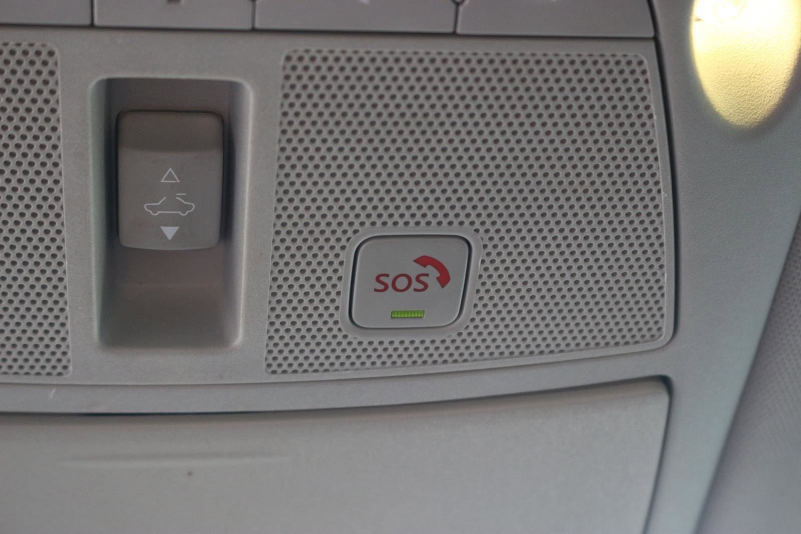 Used 2020 Nissan Pathfinder Platinum image 34