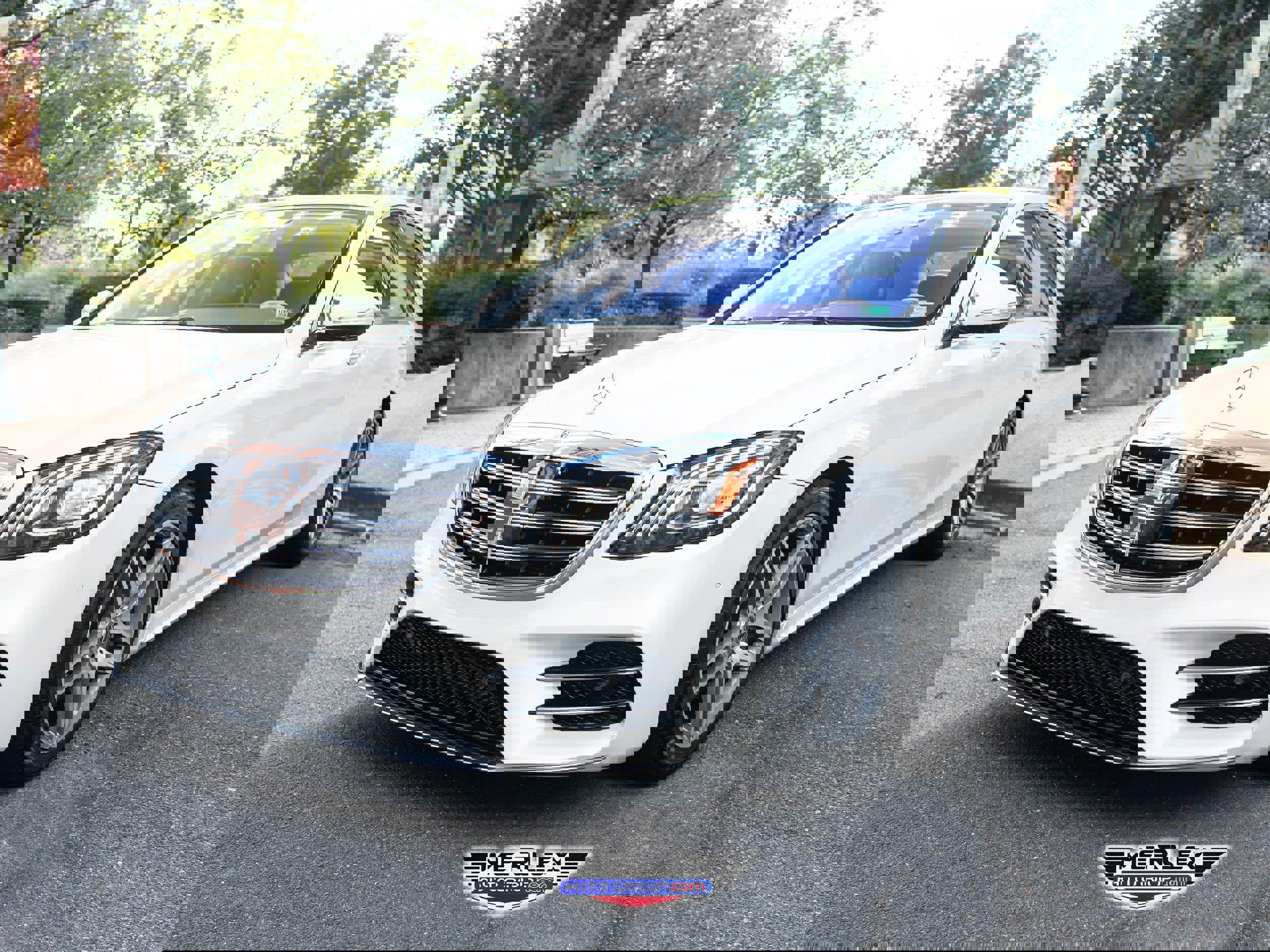 Used 2018 Mercedes-Benz S 560 4MATIC Sedan w/ AMG Line Exterior image 3