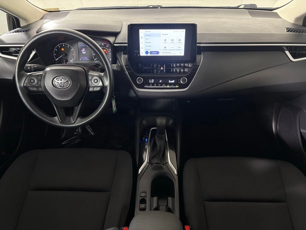 Used 2025 Toyota Corolla LE FWD image 28