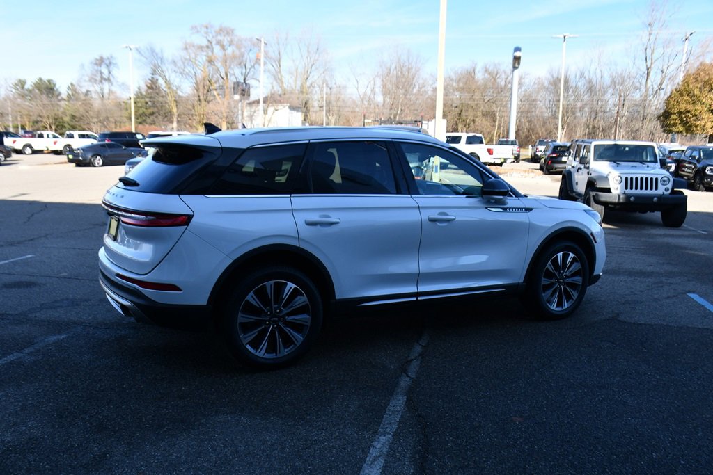 Used 2022 Lincoln Corsair Reserve w/ Elements Package image 7