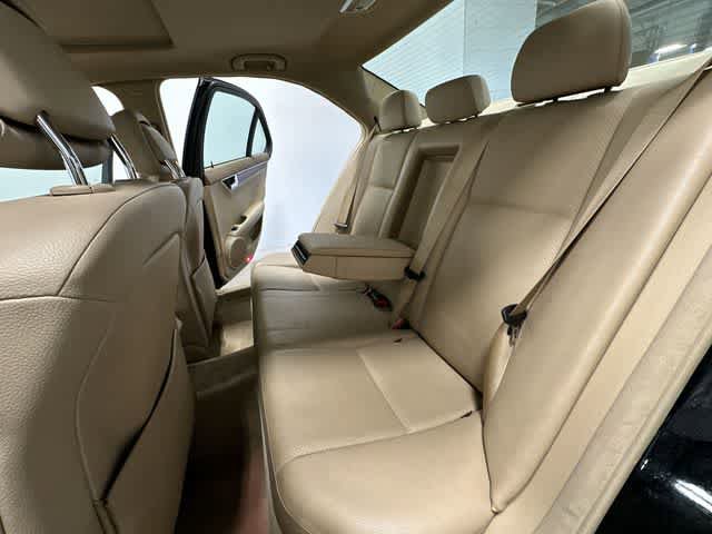 Used 2008 Mercedes-Benz C 300 4MATIC Sedan image 17