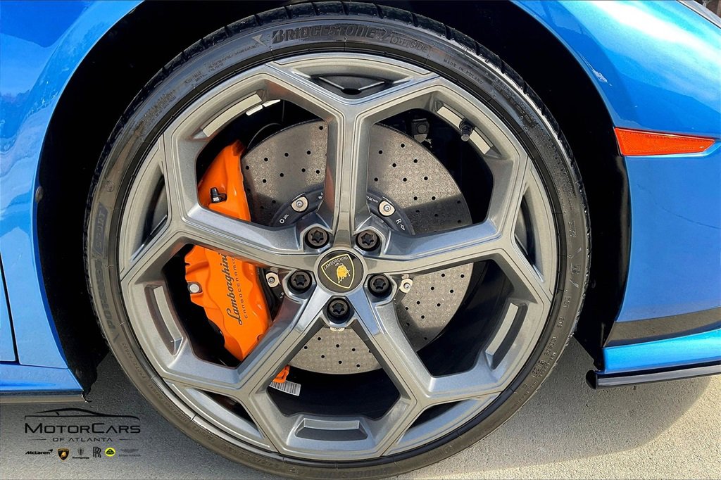 Used 2024 Lamborghini Huracan Tecnica image 24