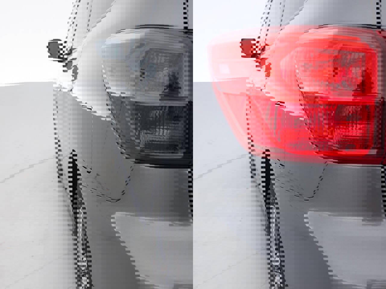 Used 2018 Nissan Pathfinder S image 13