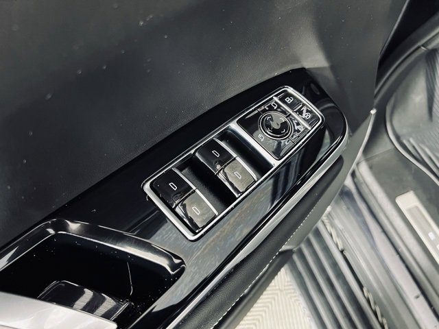 Used 2025 Cadillac Escalade Sport Platinum image 21