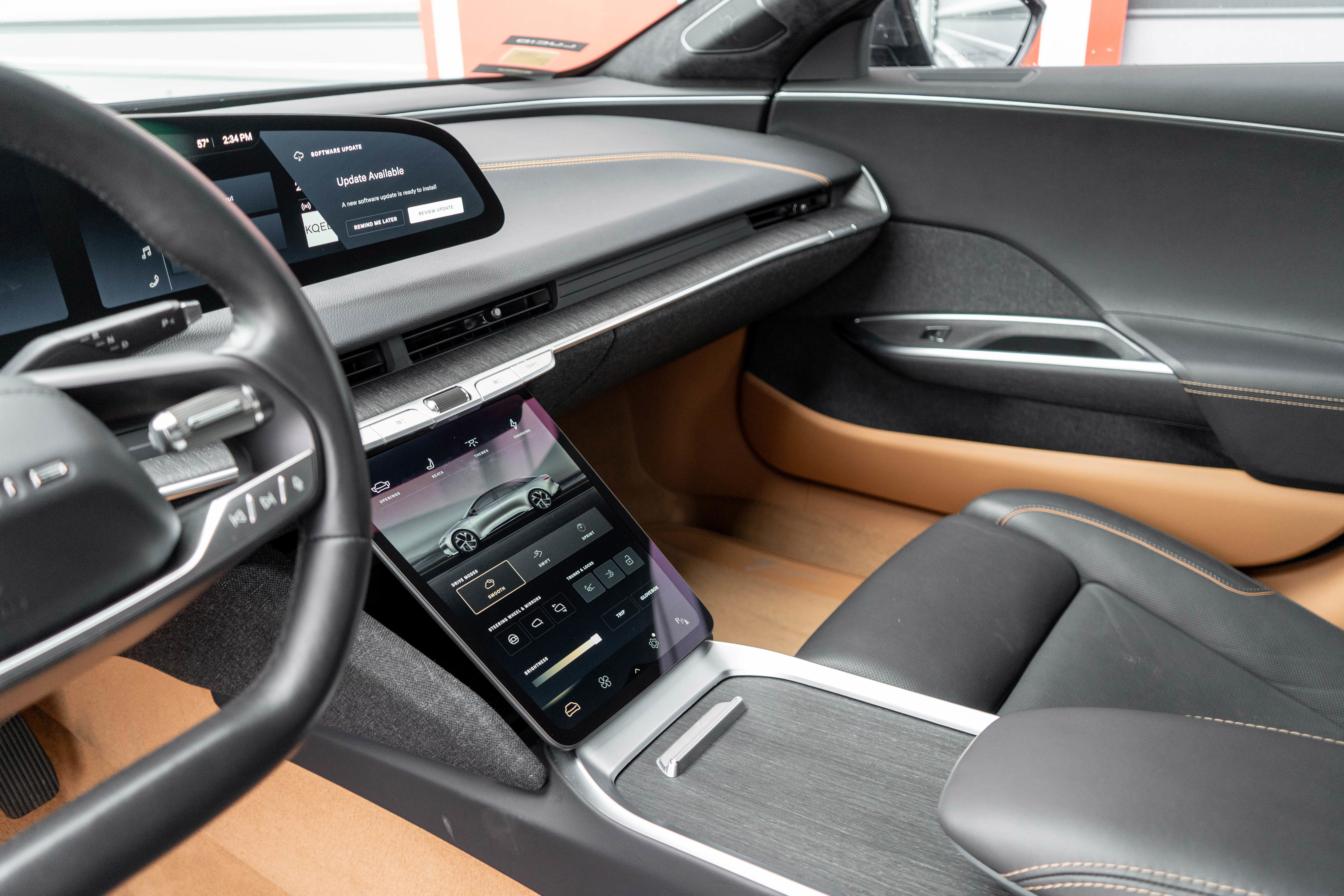 Used 2024 Lucid Air Touring AWD/4WD image 16