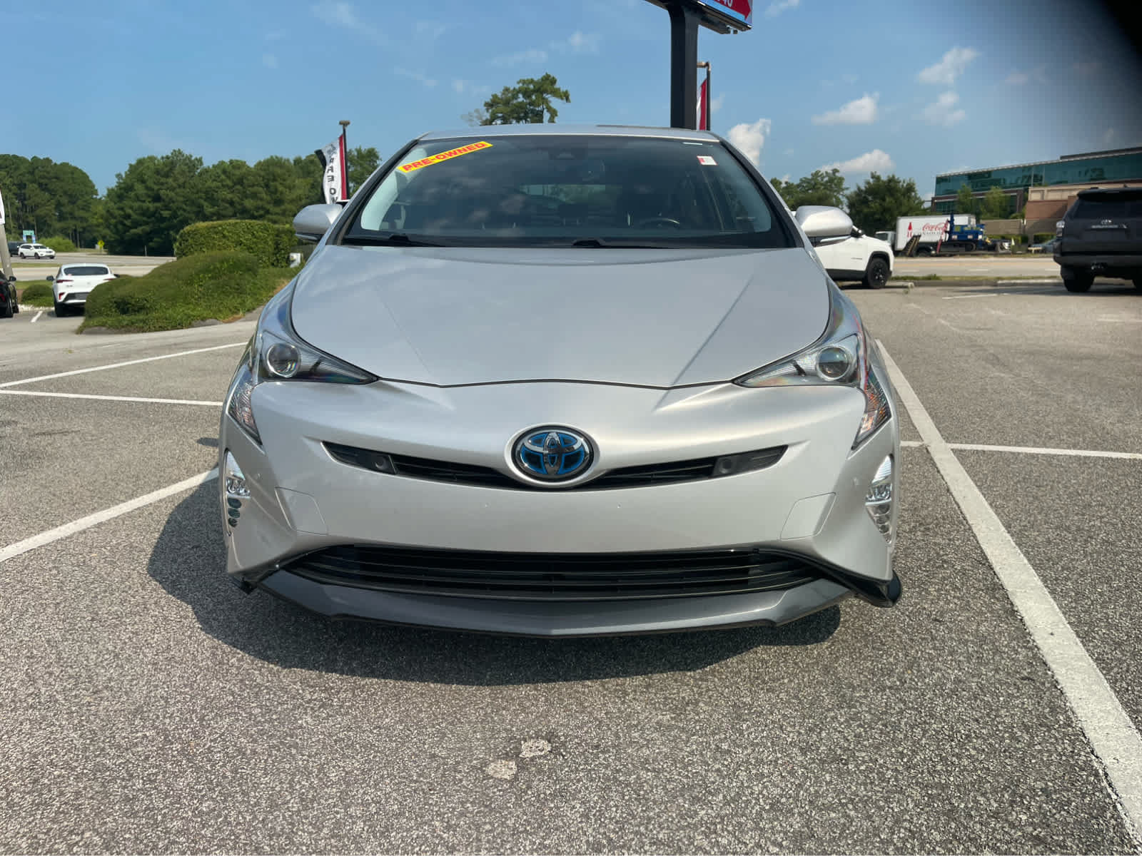 Used 2017 Toyota Prius Four Touring w/ Appearance Package FWD image 2
