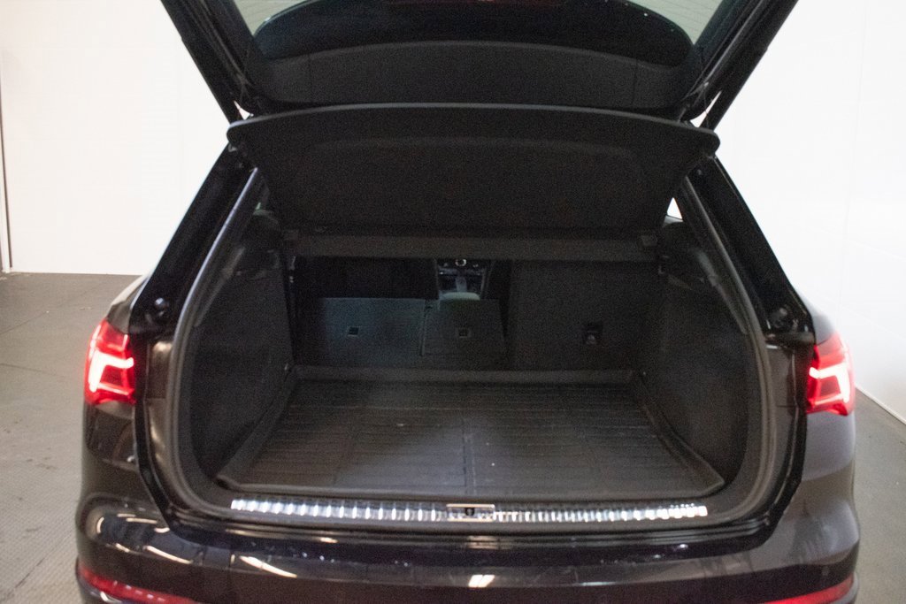 Used 2020 Audi Q3 2.0T Premium Plus w/ Premium Plus Package image 25