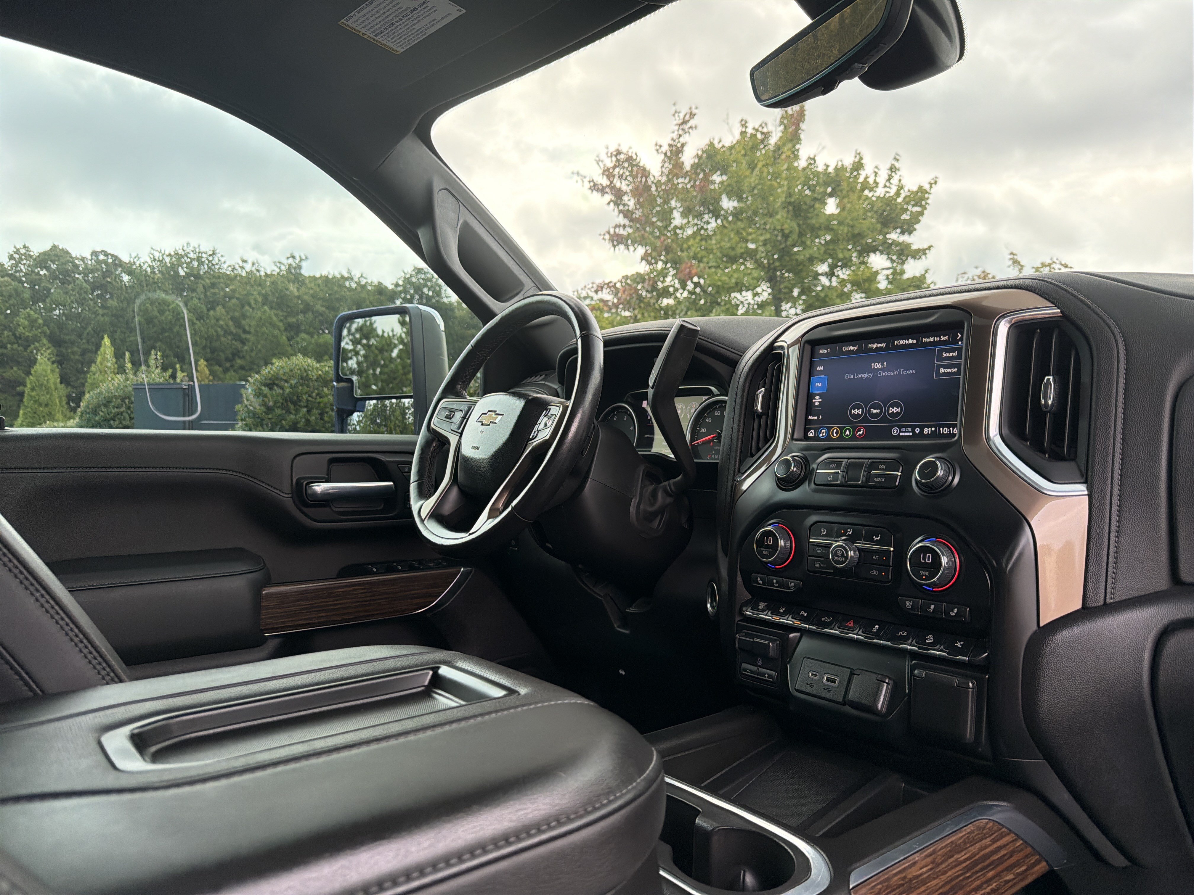 Used 2022 Chevrolet Silverado 3500 High Country w/ Z71 Off-Road Package AWD/4WD image 6