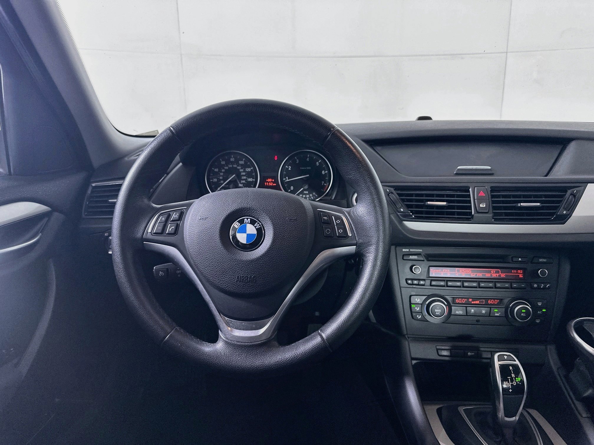 Used 2013 BMW X1 sDrive28i RWD image 17