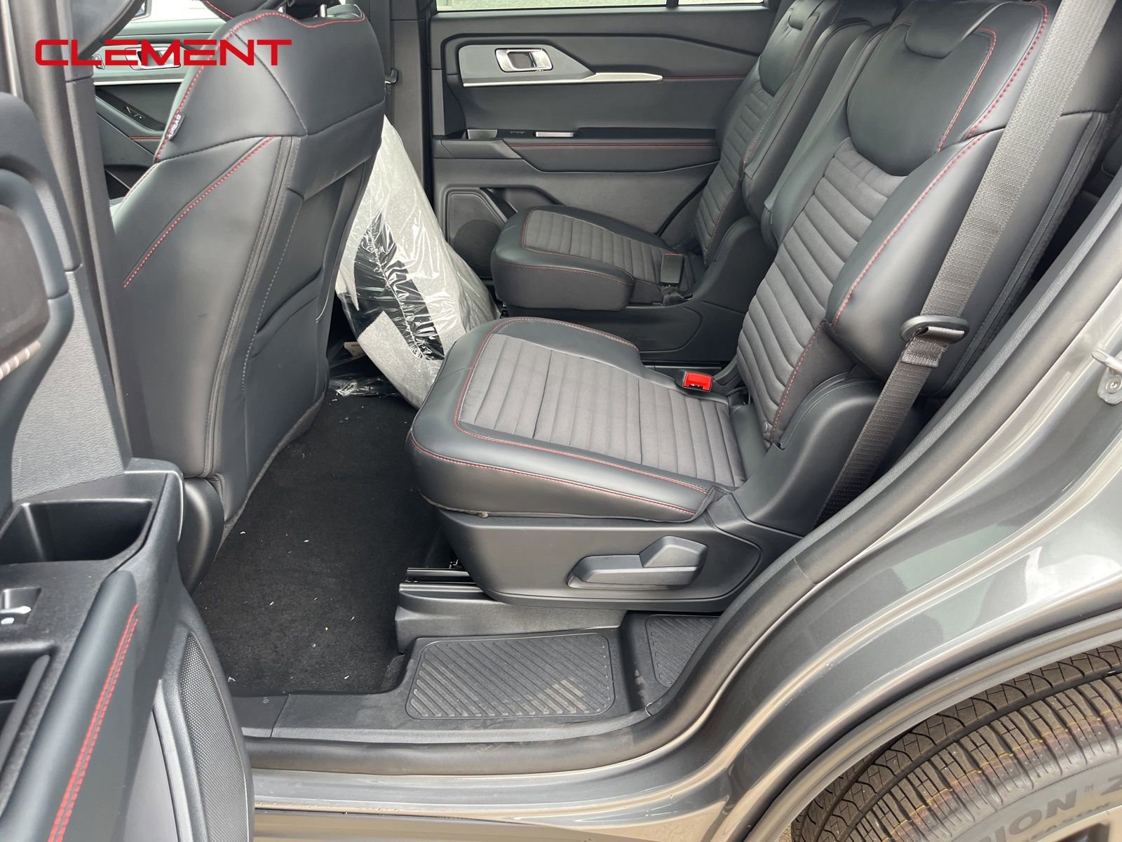 New 2025 Ford Explorer ST-Line w/ Premium Package image 38