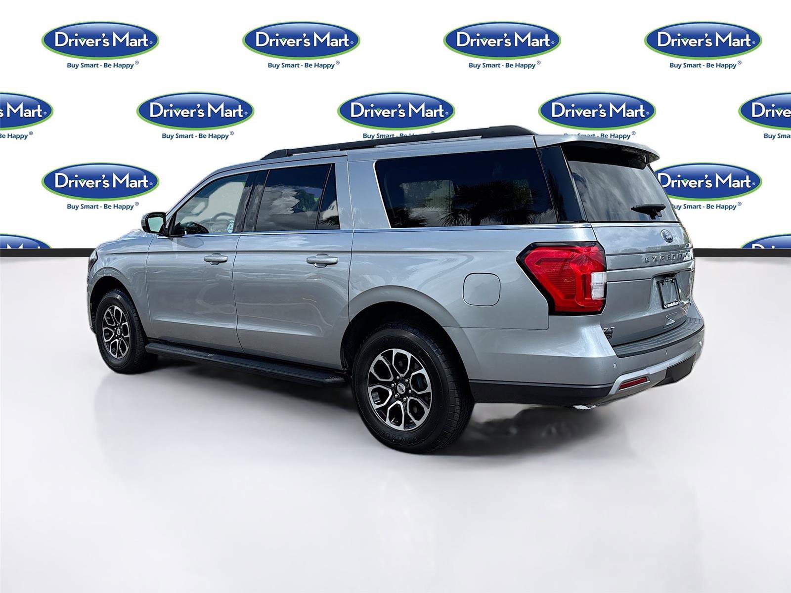 Used 2024 Ford Expedition Max XLT RWD image 5