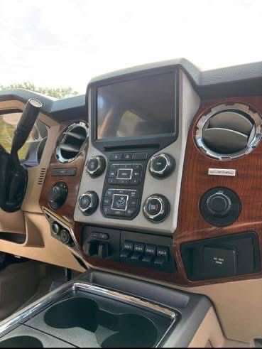 Used 2016 Ford F350 King Ranch w/ King Ranch w/Chrome Package image 9