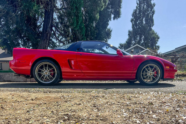 Used 1992 Acura NSX RWD image 9