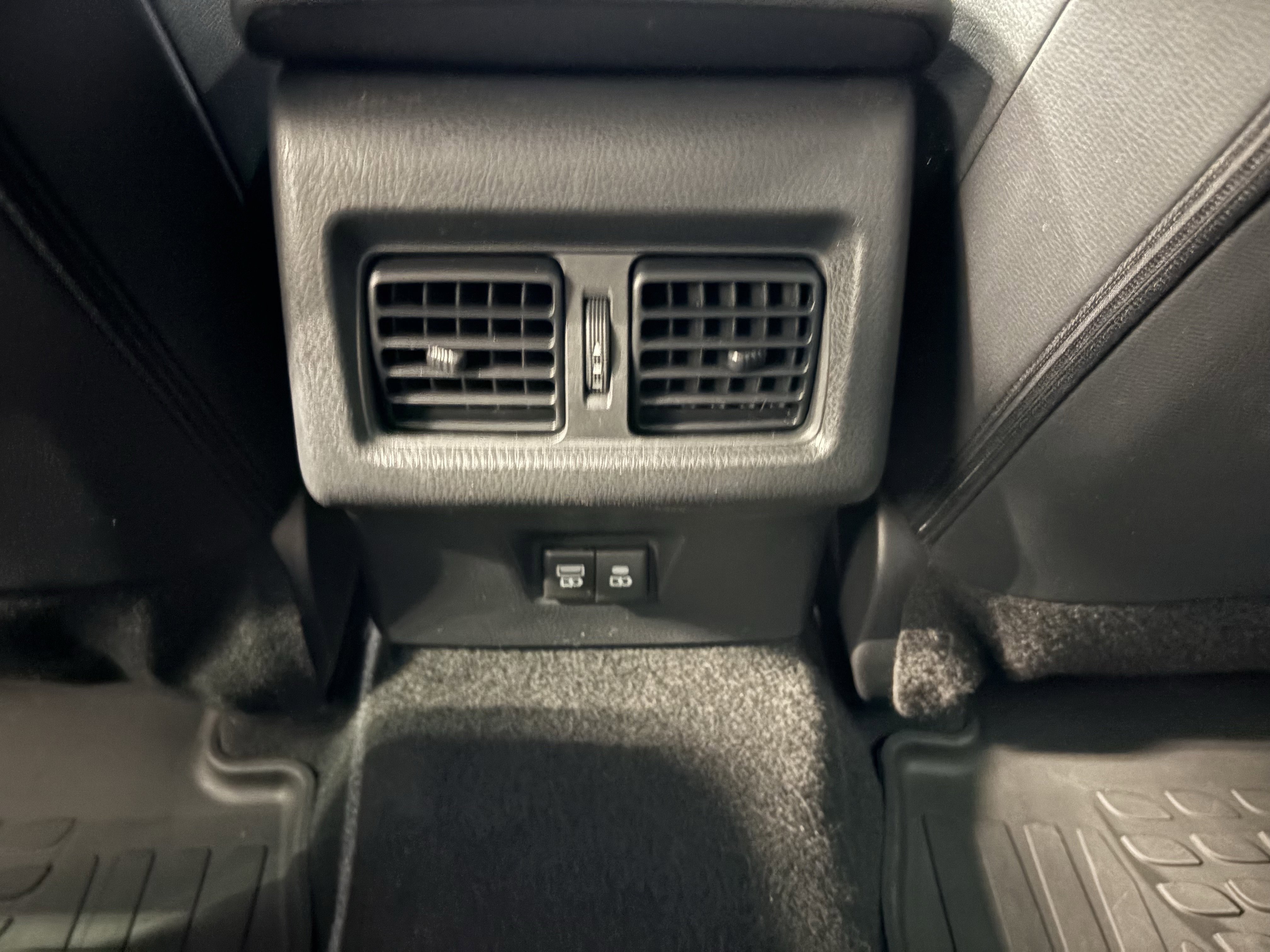 Certified 2025 Toyota Camry SE FWD image 8