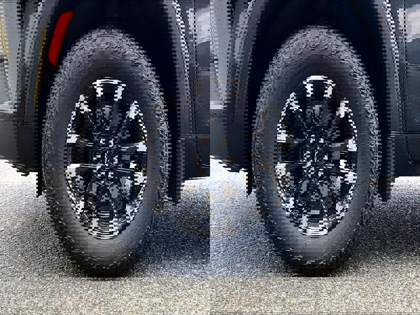 Used 2024 Chevrolet Traverse Z71 w/ LPO, Floor Liner Package image 7