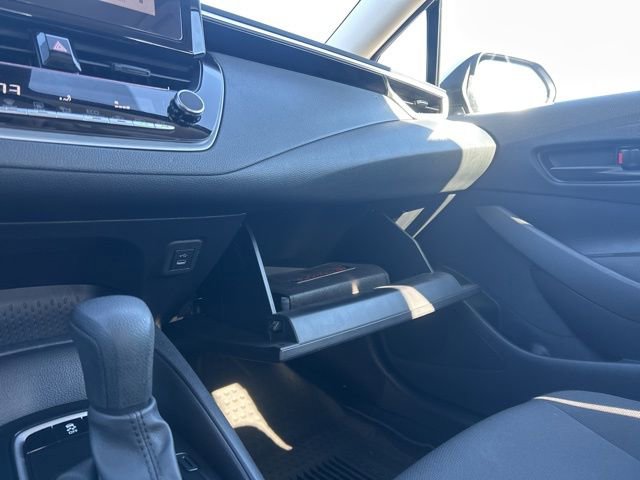 Used 2025 Toyota Corolla LE FWD image 23