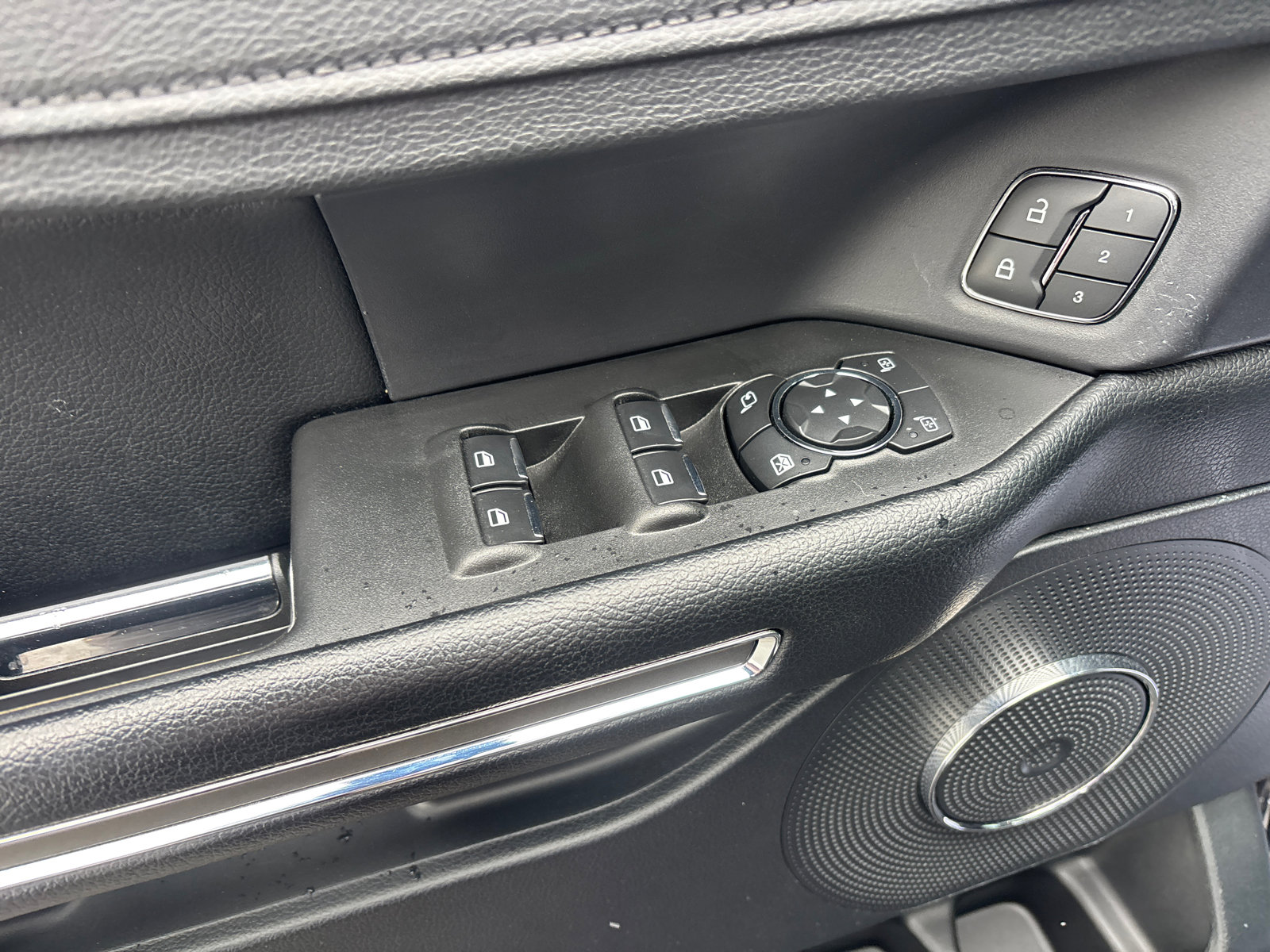 Used 2021 Ford Expedition XLT image 13