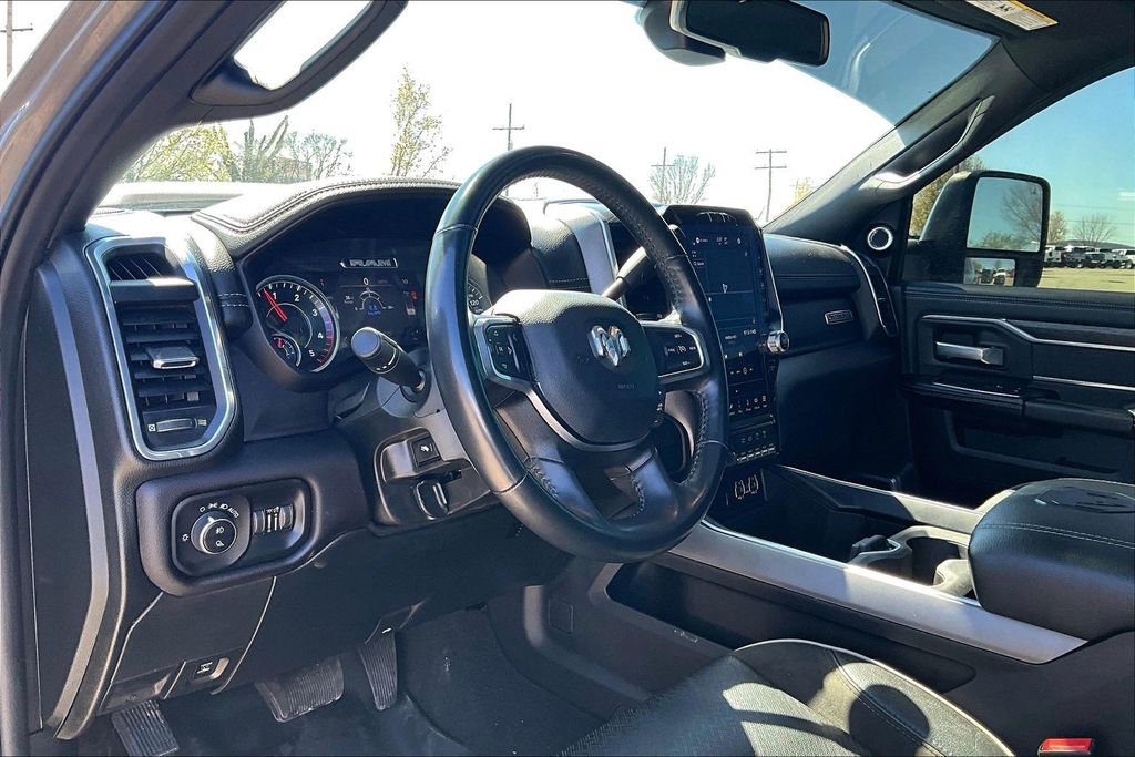 Used 2023 RAM 3500 Laramie AWD/4WD image 9