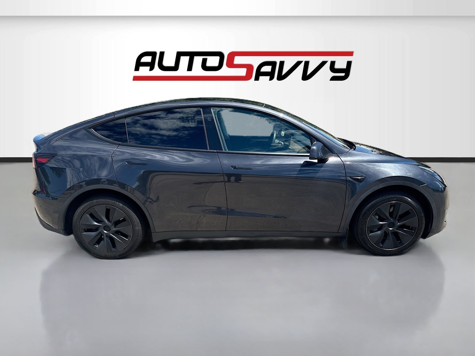 Used 2024 Tesla Model Y Long Range RWD image 8