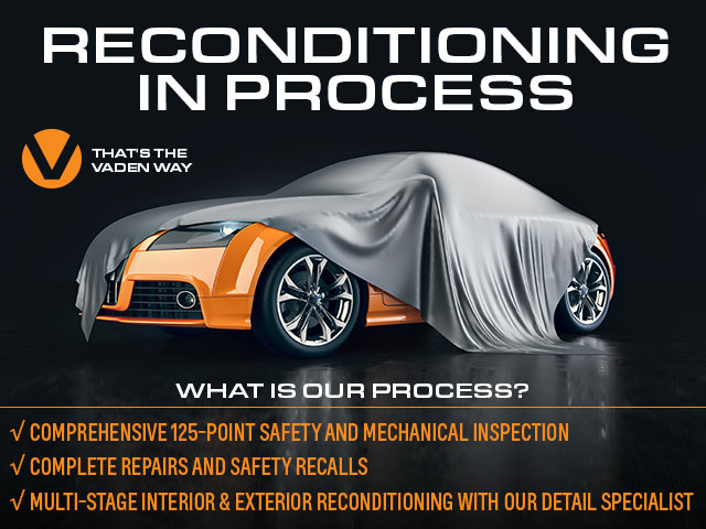 Used 2022 Dodge Challenger R/T image 1